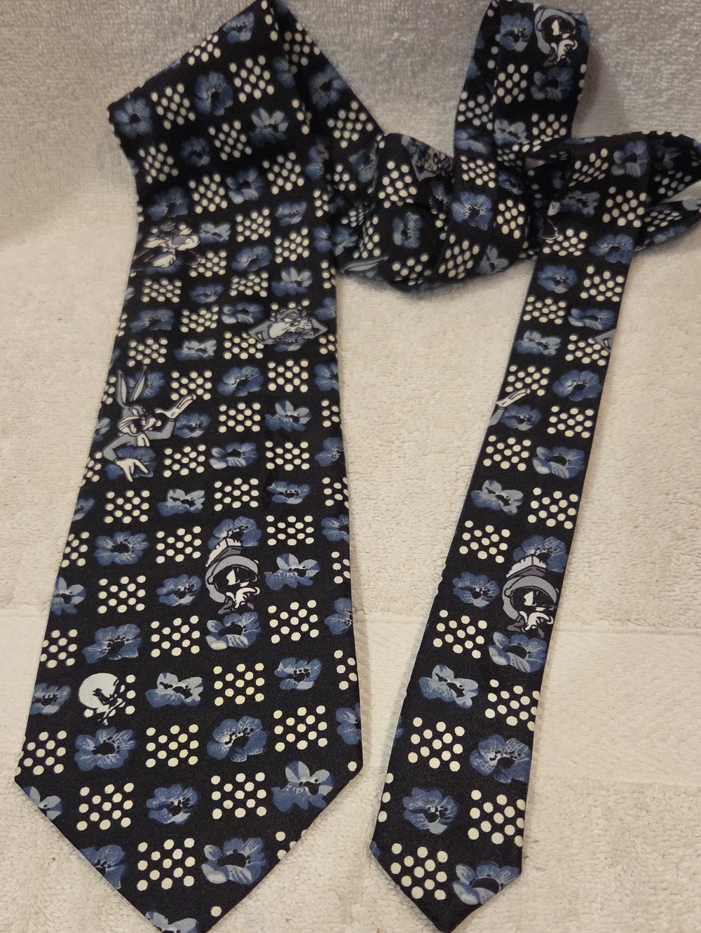 LOONEY TUNES TIE